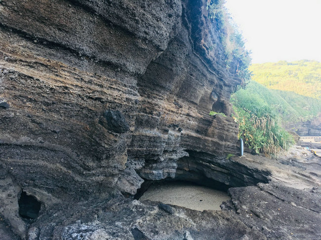 涠洲岛滴水丹屏