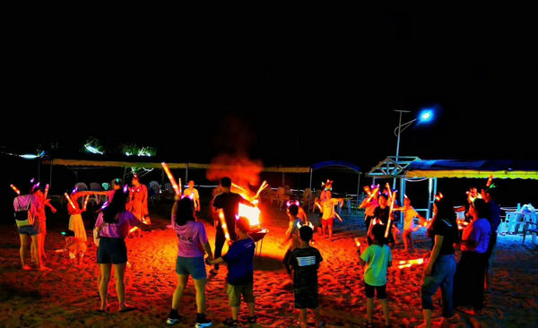 涠洲岛篝火晚会